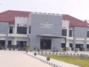 Camat Jayanti Harus Ambil Sikap : Menengahi Polemik Kades Desa Cikande dengan Rekan Wartawan