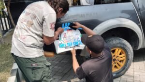 Mobil Dinas Polres Nganjuk Ditempeli Stiker Hotline dan WA Lapor Kapolres, Layanan 24 Jam Nonstop