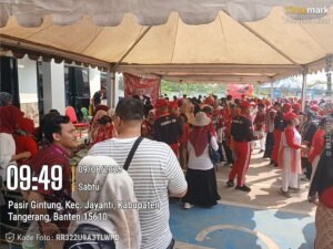 Peserta Karnaval Harus Menahan Haus dan Lapar Menunggu Camat Jayanti Buka Stand Jajanan Gratis