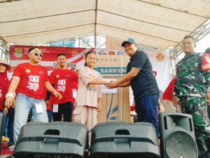 Doorprize MERDEKA..!! Pemdes Cikupa Gelar Karnaval dan Panggung Hiburan, Kades Ali Makbud: Terima Kasih..!!