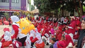 Semarak Kemerdekaan Belum Padam Kelurahan Sukamulya Gelar Jalan Santai dan Bagi-Bagi Doorprize