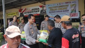 Polres Nganjuk Gelar Gerakan Pangan Murah untuk Warga Sekitar Mako