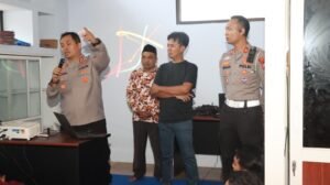 Kapolres Nganjuk Tinjau Pembangunan Dapur SPPG dan Sampaikan Imbauan Kamtibmas di Pace