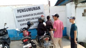 PT Sumber Eva Indonusa Pailit, Puluhan Eks Karyawan Demo, Tuntut Uang Hak Pesangon