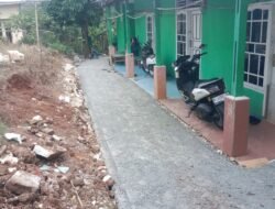 “Opera Paving Siluman: Drama Jalanan yang Tidak Pernah Dipentaskan Tapi Sudah Selesai Dibangun”