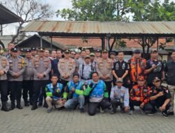 H.M.Nurjen,ST:  Beserta Anggota Penuhi Undangan Apel Kepolisian bersama Potmas di Polsek Teluknaga Jl. Raya Kampung Melayu Teluknaga Kabupaten Tangerang
