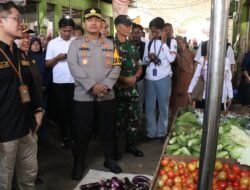 Polres Nganjuk dan Forkopimda Sidak Pasar, Pastikan Harga dan Stok Sembako Aman Jelang Nataru
