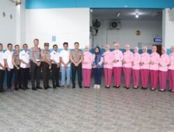 Kapolres Nganjuk Bersama Ketua Bhayangkari Cek SPPG, Pastikan Standar MBG Sesuai SOP