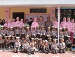 Kapolres Nganjuk dan Ketua Bhayangkari Kunjungi TK Kemala Bhayangkari Nganjuk dan Kertosono