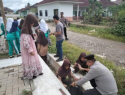 Kapolsek Pagelaran Turun Langsung Pimpin Jum’at Bersih di Alun-Alun Kecamatan Pagelaran