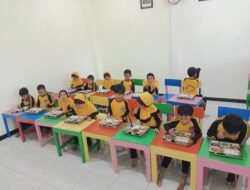 Hari Perdana Pemberian MBG di TPA KB TK Nurul Ulum Nganjuk di Sambut Gembira Oleh Murid Murid