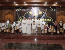 Hangatnya Ramadan, Polres Nganjuk Buka Bersama Yatim Piatu di Pendopo Andaru