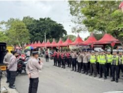 Kapolres Nganjuk Pantau Pengamanan Buka Bersama 10 Ribu Warga di Alun-Alun