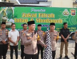 Dari Polisi untuk Warga, Ribuan Zakat Fitra Polres Nganjuk Dikirim ke Pelosok Naik Motor Dinas
