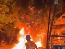 Lilin Penerangan Proyek Diduga Picu Kebakaran, Warung Warga di Balaraja Hangus
