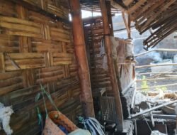 Luput dari Perbaikan, Penjual Gorengan di Nganjuk Berharap Bantuan Rumah Layak Huni