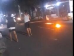 TAWURAN PEMUDA DI NGANJUK RESAHKAN WARGA: RUMAH RUSAK TERKENA LEMPARAN BATU