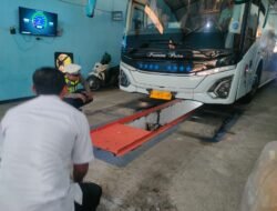 Tak Ingin Ambil Risiko, Polres Nganjuk Pastikan Bus Jemaah Haji Laik Jalan