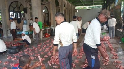 DKM AT-TAQWA Perum Taman Cikande Gelar Pemotongan Hewan Kurban 12 Ekor Sapi dan 42 Ekor Kambing